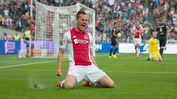 milik esulta ajax