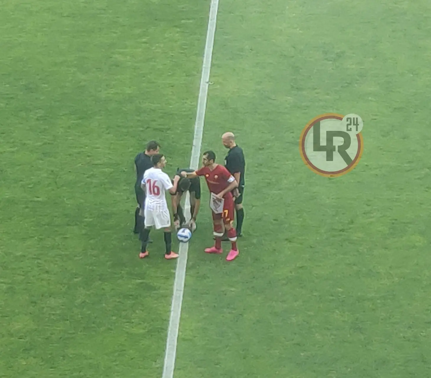 mkhitaryan capitano roma siviglia