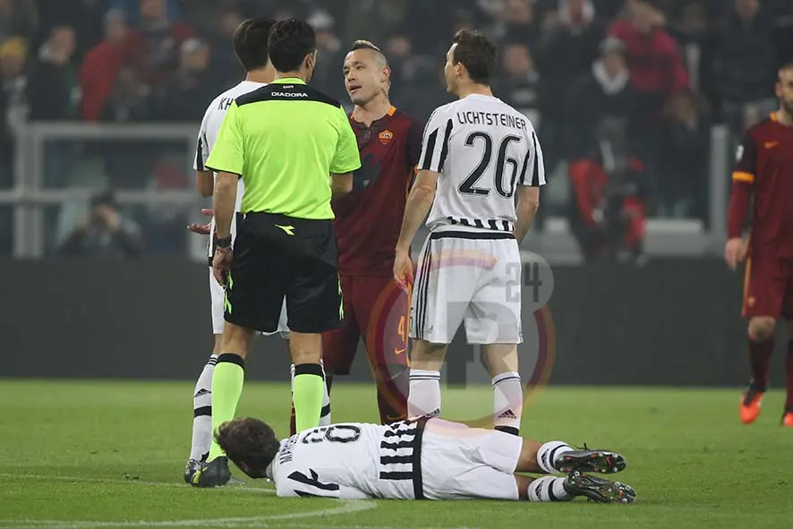 nainggolan protesta juve roma mancini