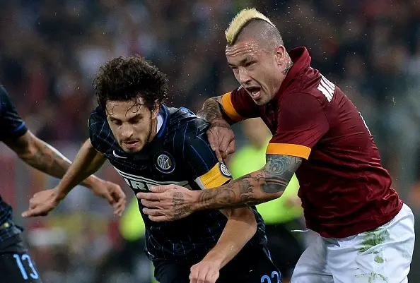 nainggolan ranocchia azione roma inter