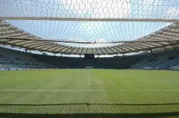 olimpico20vuoto20da20dentro20porta