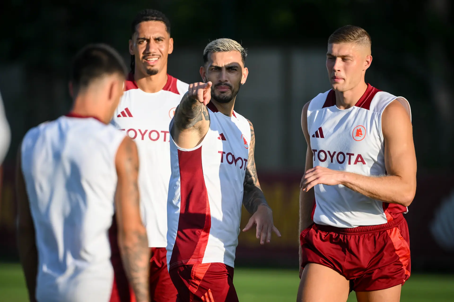 paredes indica dovbyk smalling