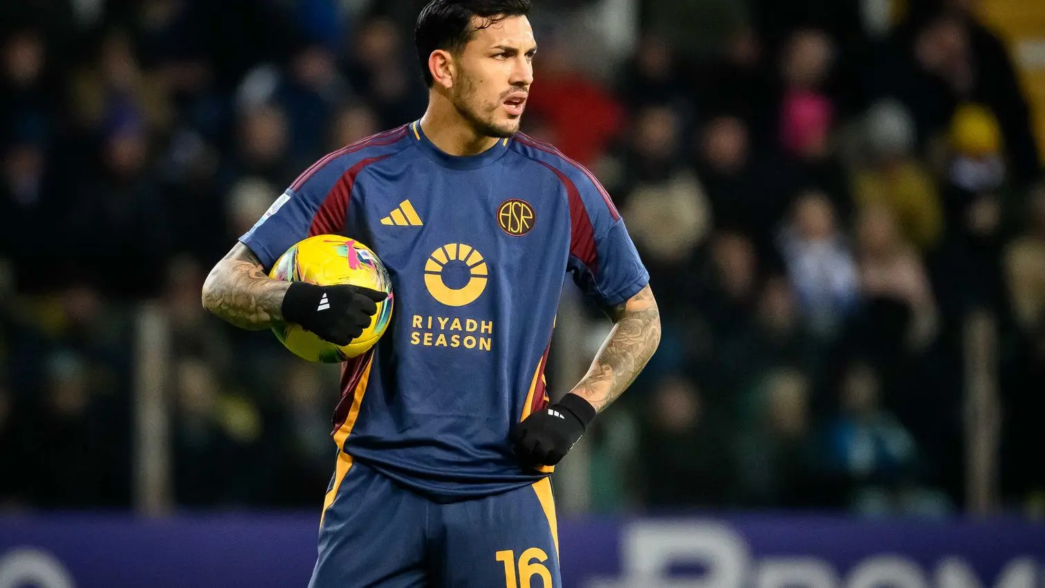 paredes parma roma