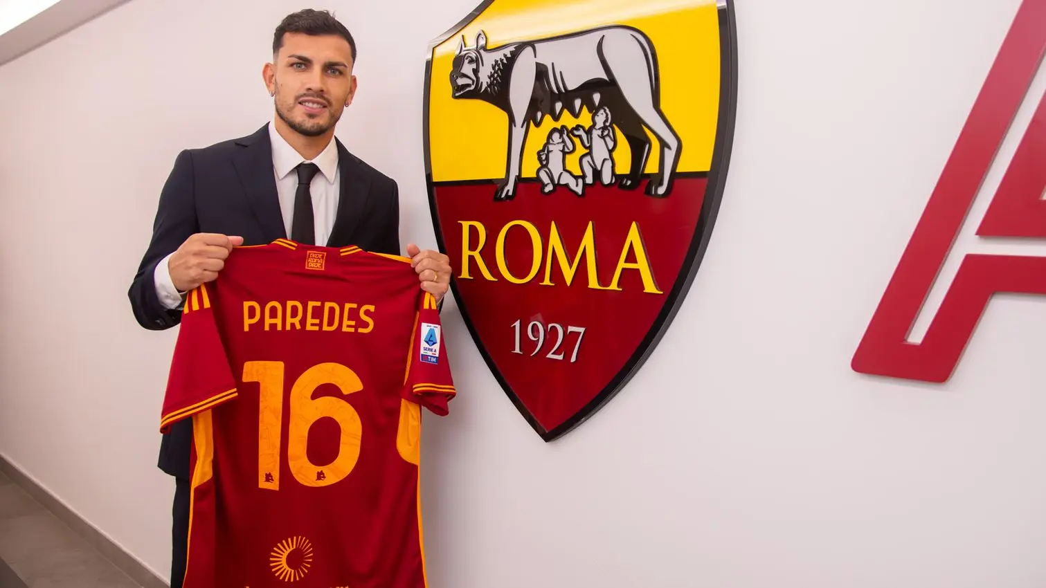 paredes roma 2