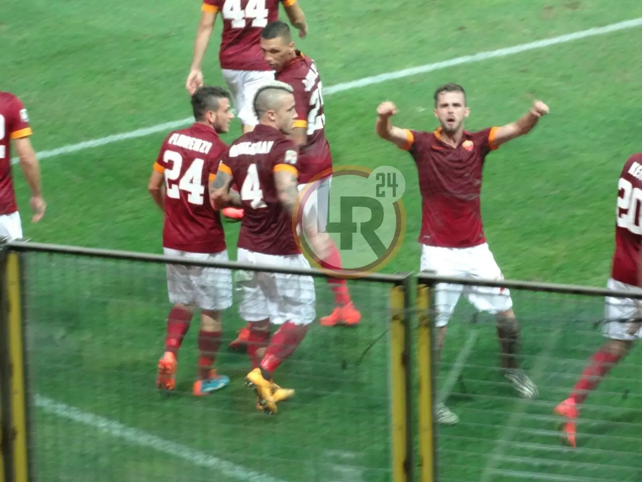 parma roma esultanza gol pjanic