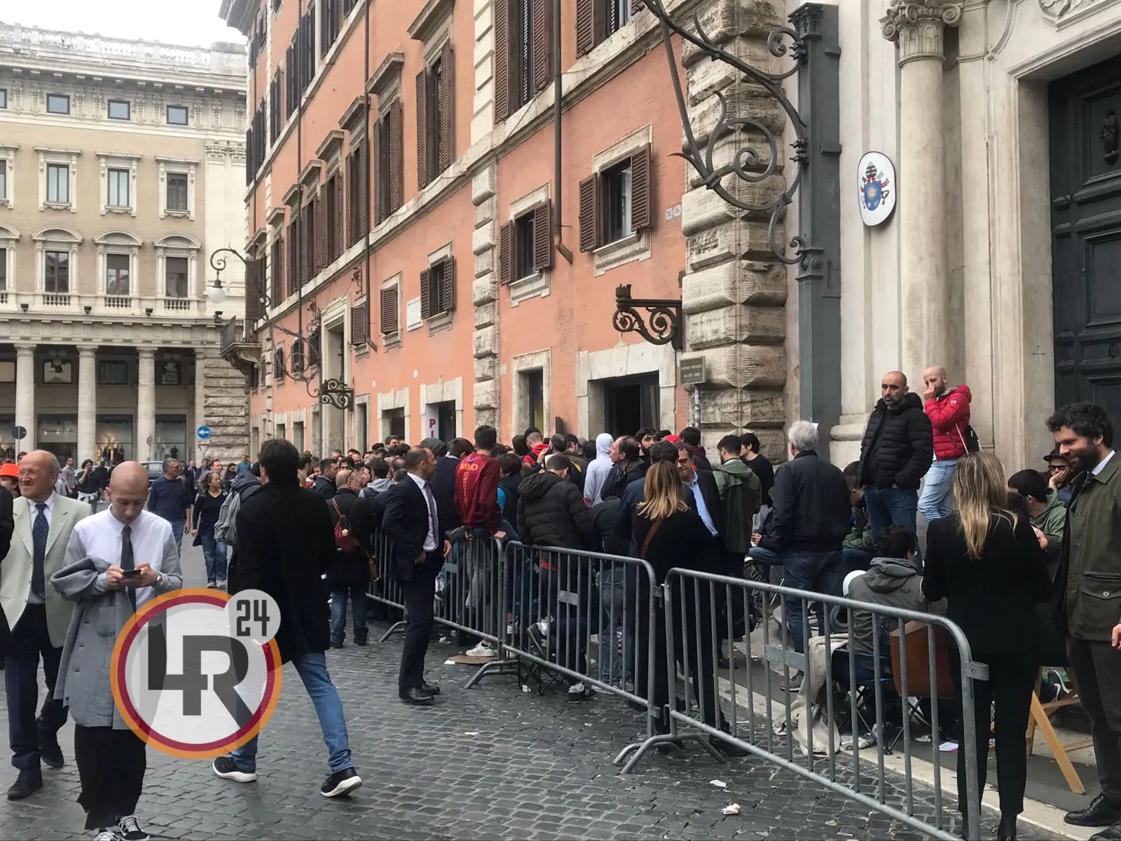 piazza colonna fila biglietti