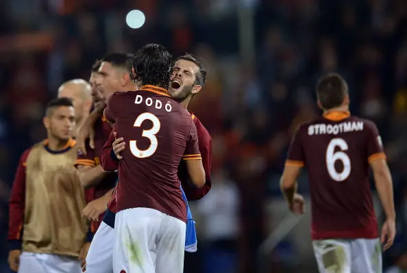 pjanic abbraccia dodo urla roma napoli