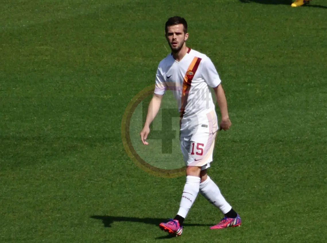 pjanic azione bianco