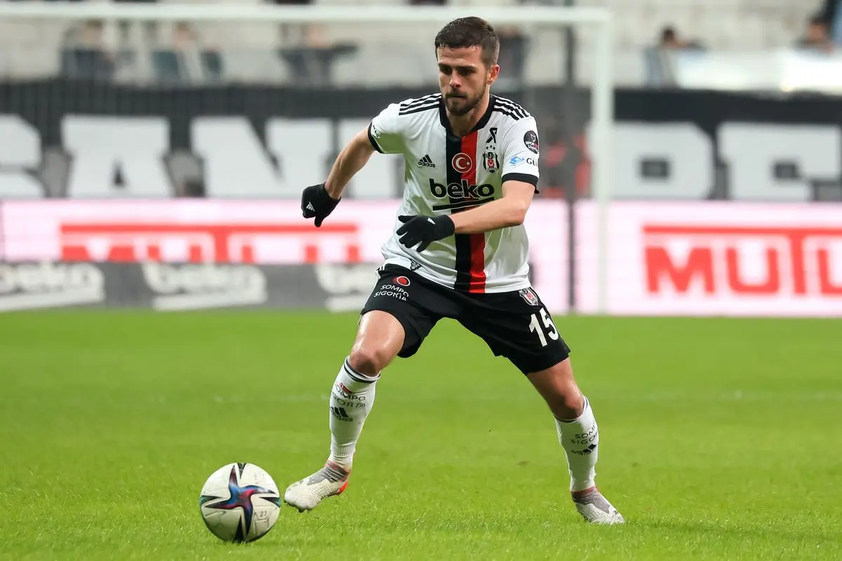 pjanic besiktas
