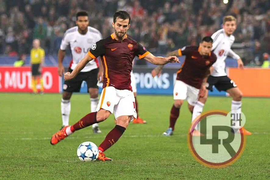 pjanic rigore roma bayer 04112015