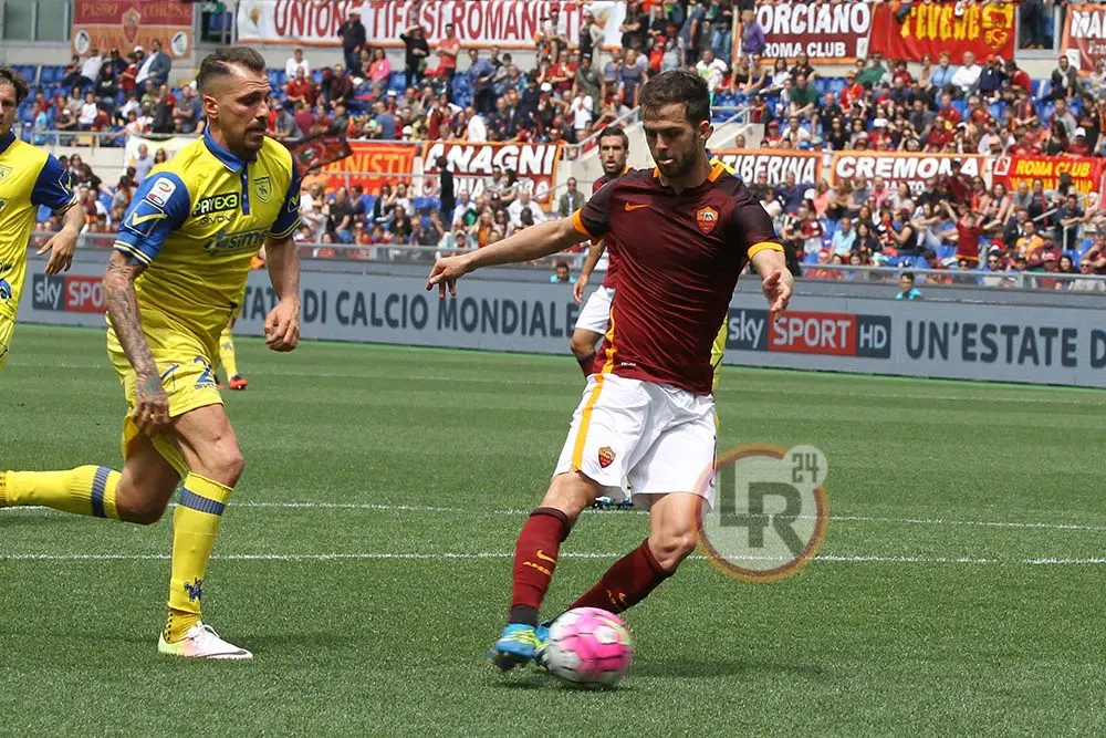 pjanic tiro del gol lr24