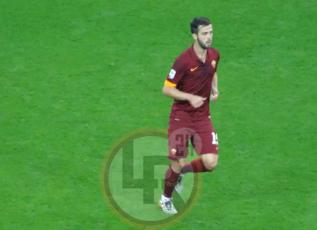 pjanic tutta figura