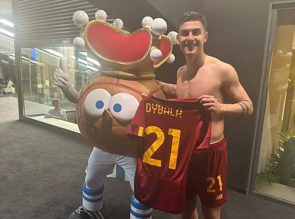 real sociedad roma dybala mascotte txurdin