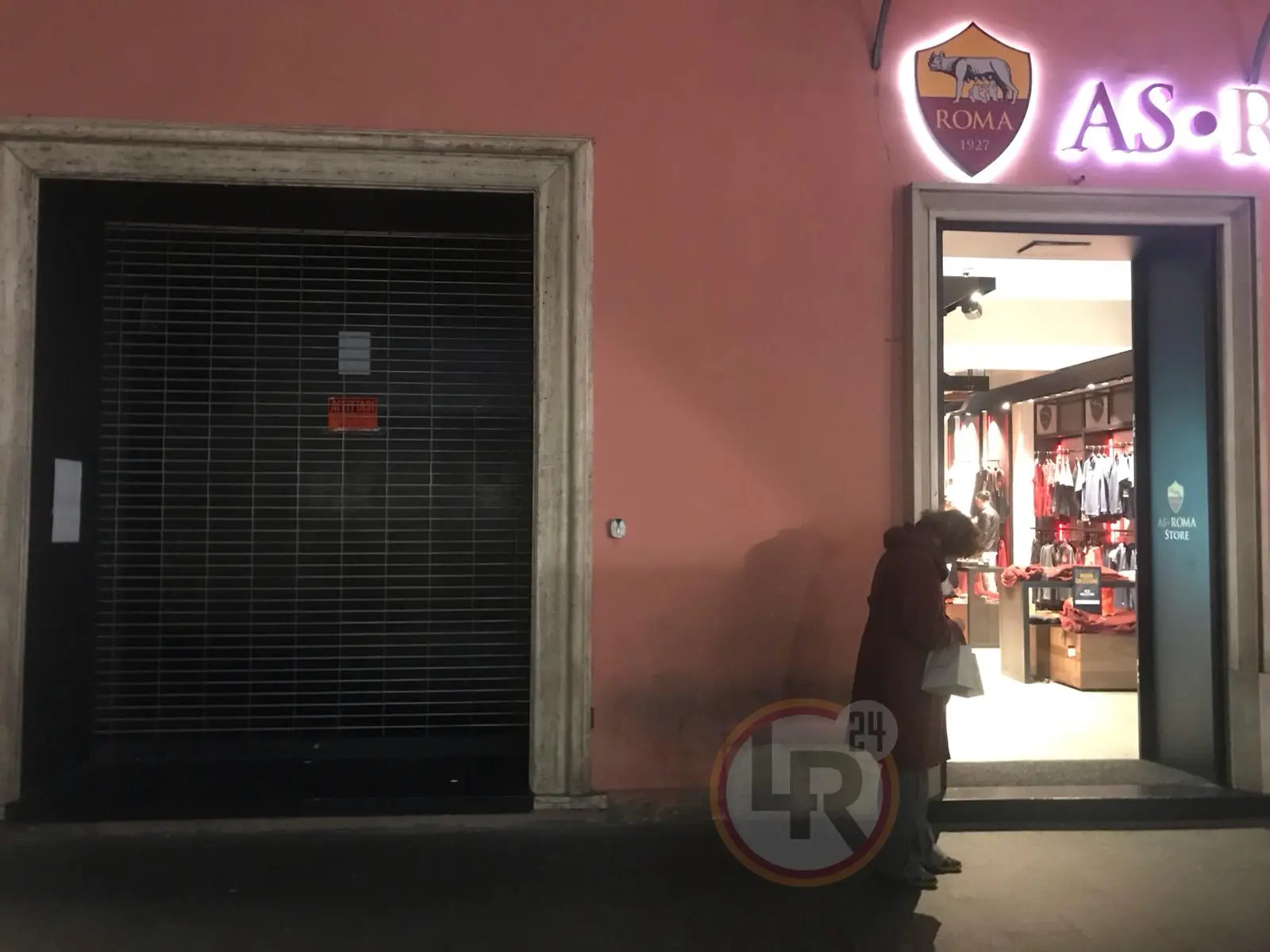 riduzione roma store via del corso 1
