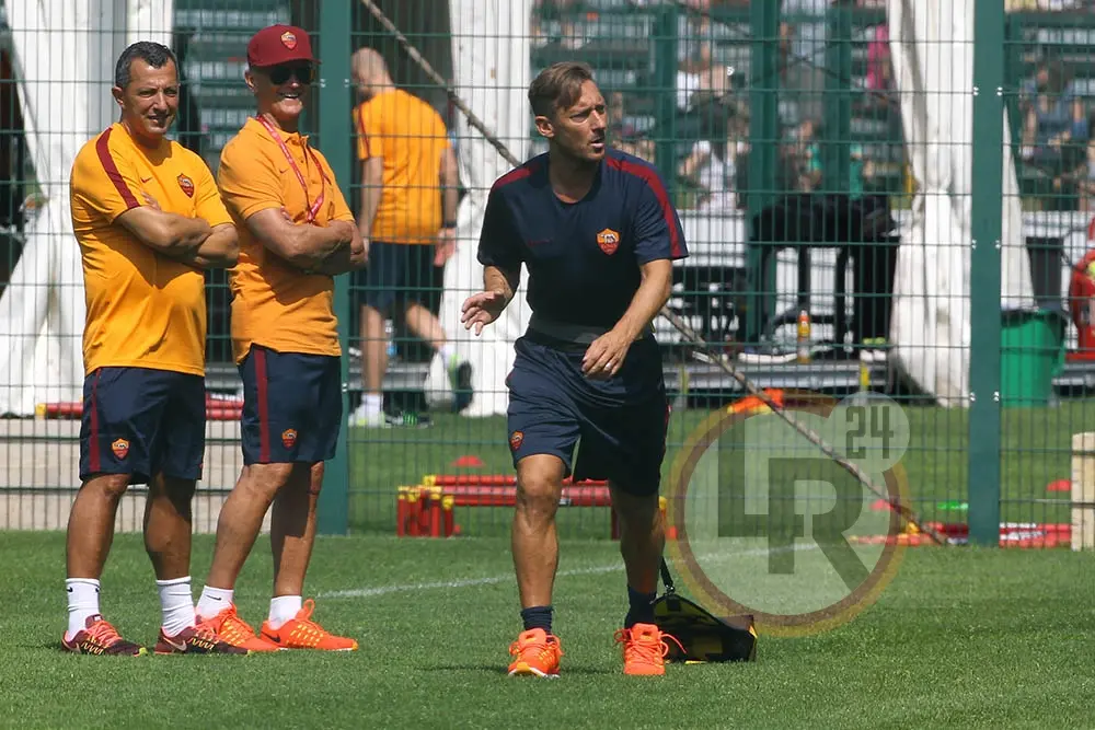 ritiro roma differenziato totti giorno 2 10072016