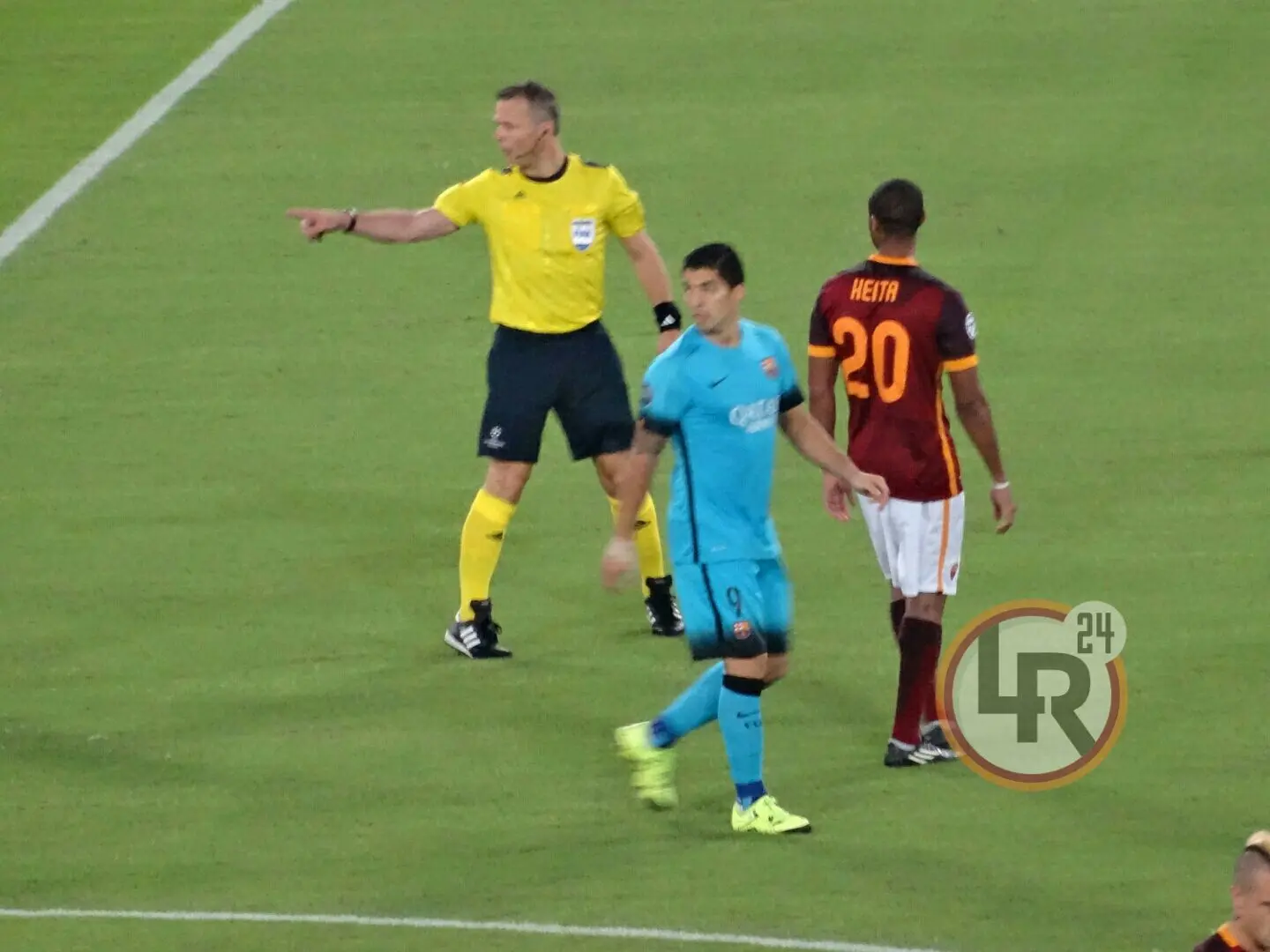 roma barcellona suarez 2