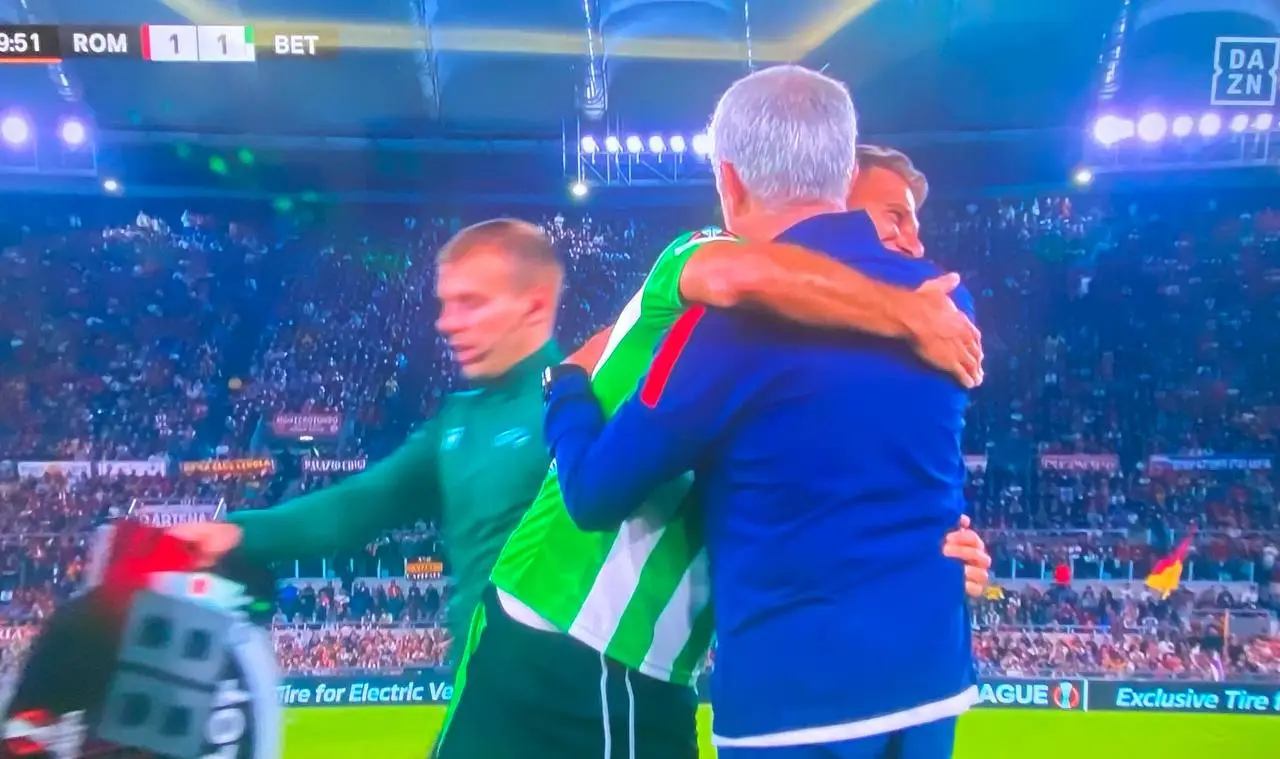roma betis abbraccio joaquin mourinho