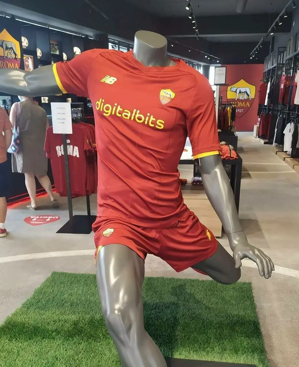 roma divisa new balance
