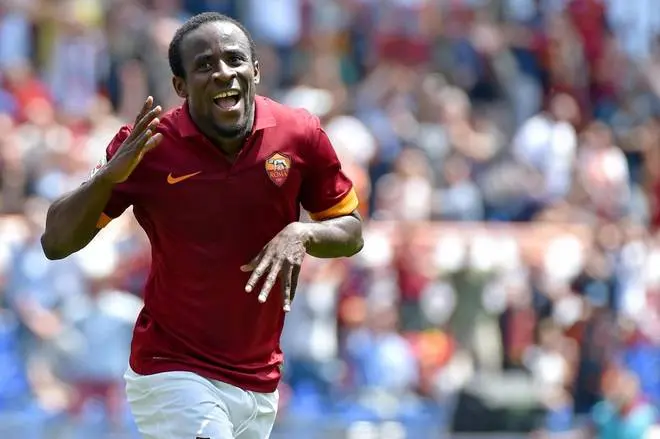 roma genoa doumbia mess