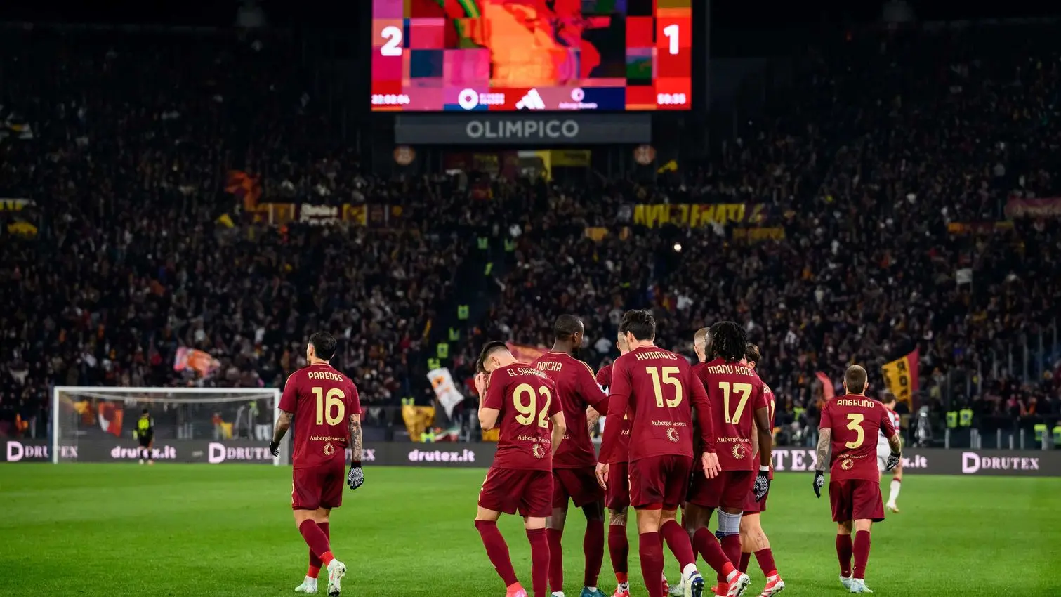 roma genoa esultanza squadra 2