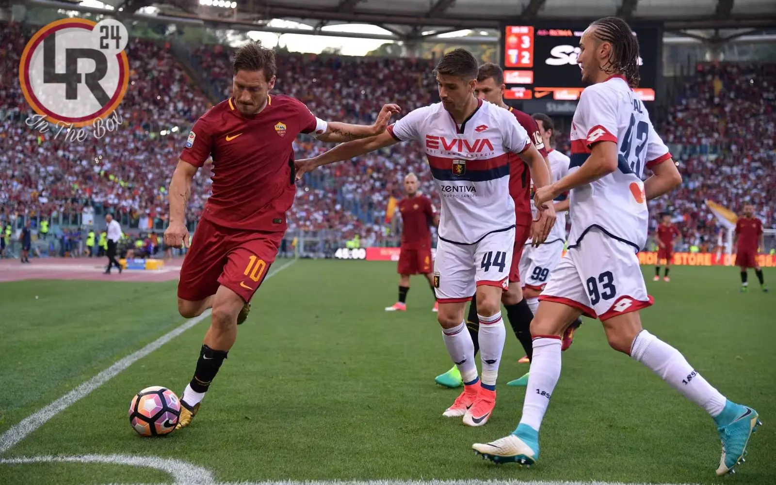 roma genoa totti in the box