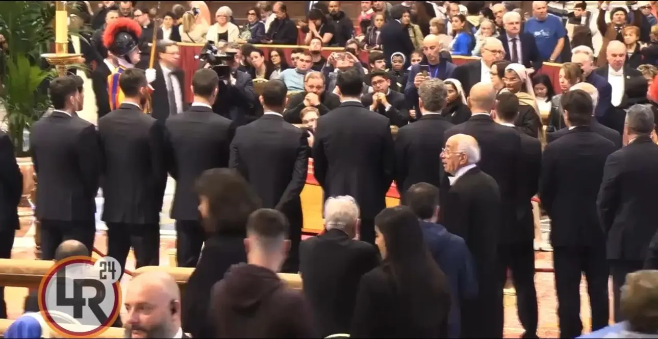roma vaticano papa francesco 1