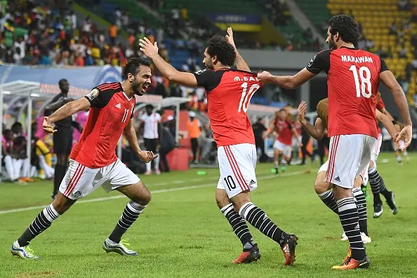 salah abbracciato egitto coppa dafrica