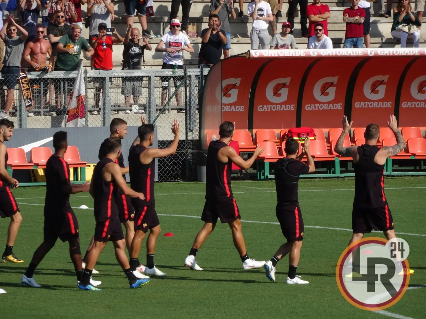 saluto squadra tre fontane ai tifosi