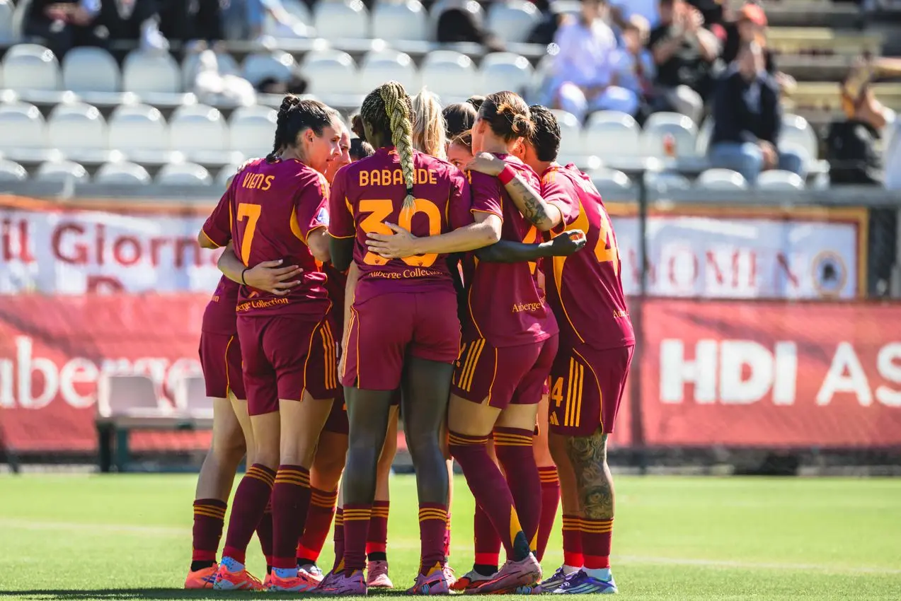 serie a femminile roma parma esultanza squadra 2