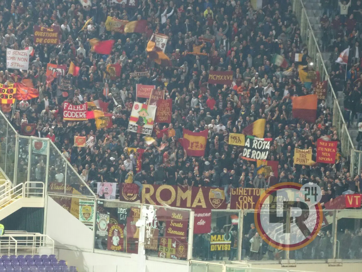 settore ospiti fiorentina roma 251015