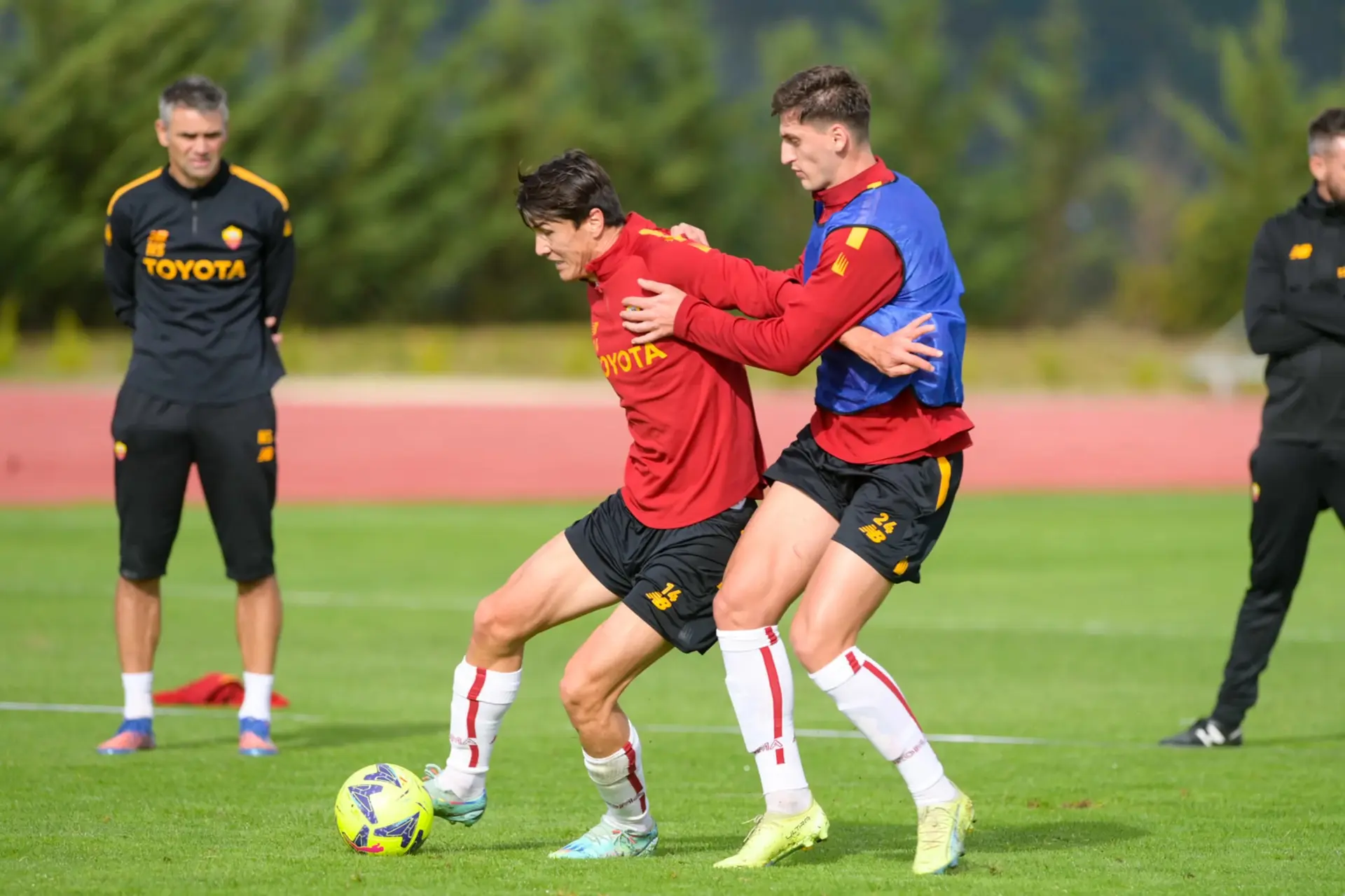 shomurodov e kumbulla allenamento