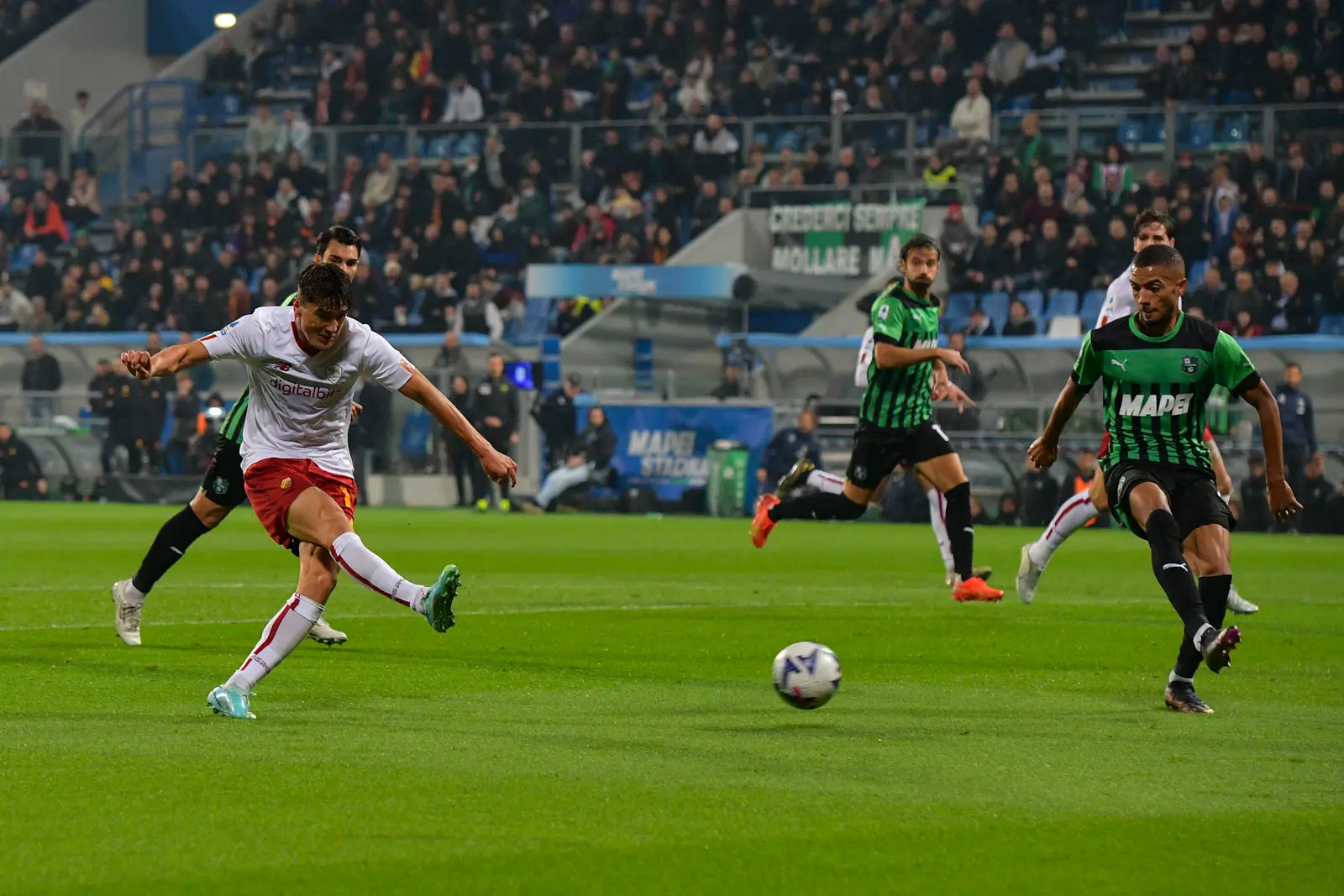 shomurodov sassuolo roma 1