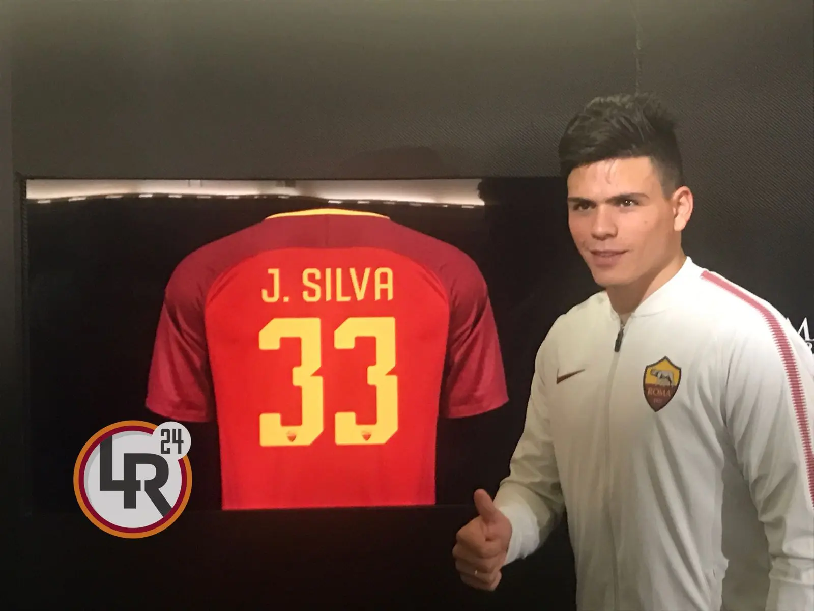 silva pollice ok maglia conf stampa
