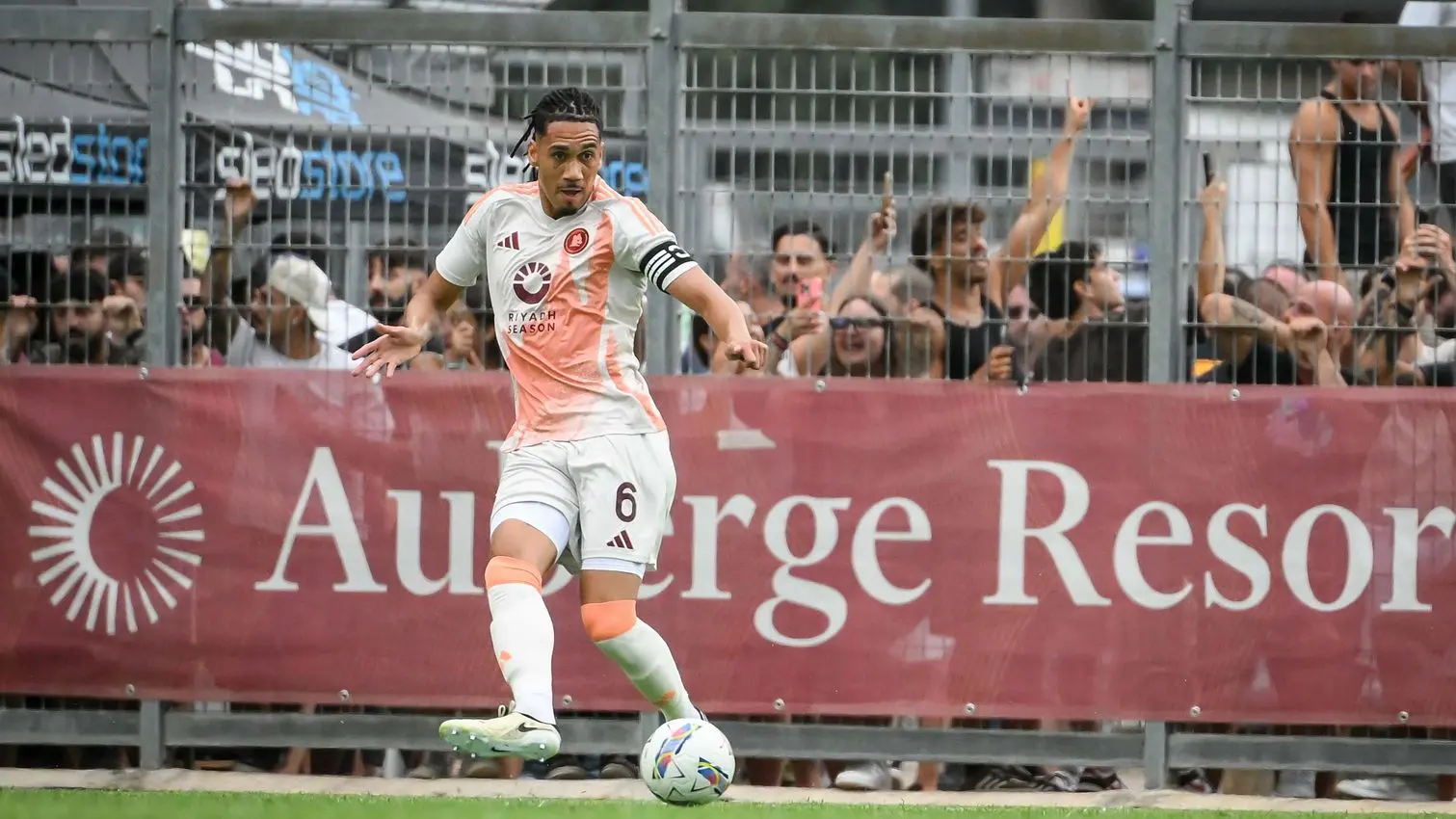 smalling roma olympiacos