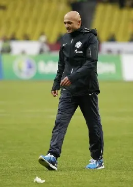 spalletti cammina tuta allenamento zenit