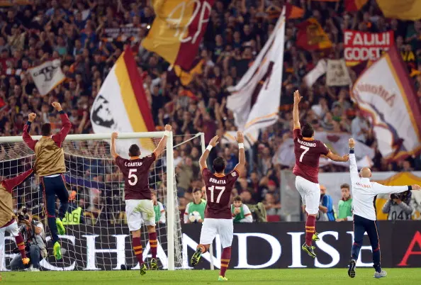 squadra esulta fine partita da dietro roma napoli buona