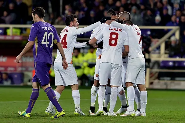 squadra esulta gol ljajic fiorentina roma 26012015
