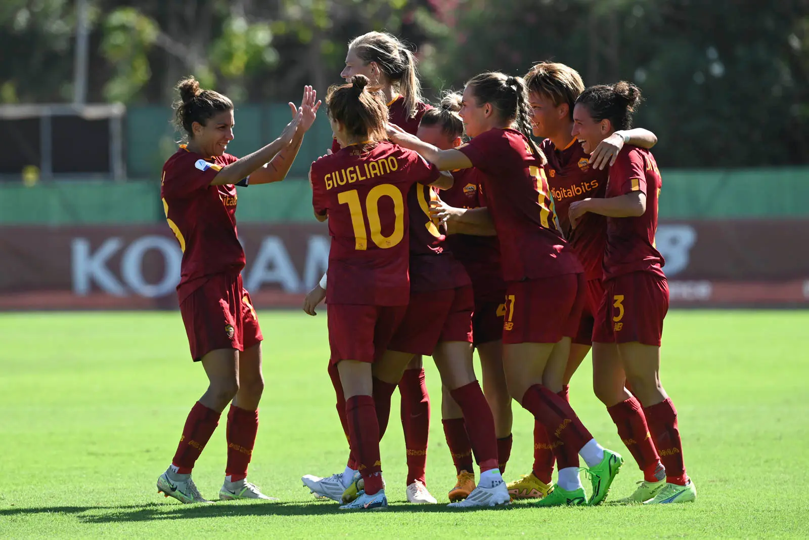 squadra roma milan femminile esultanza