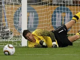 stekelenburg20tuffo20a20terra20guarda20pallone20respinto