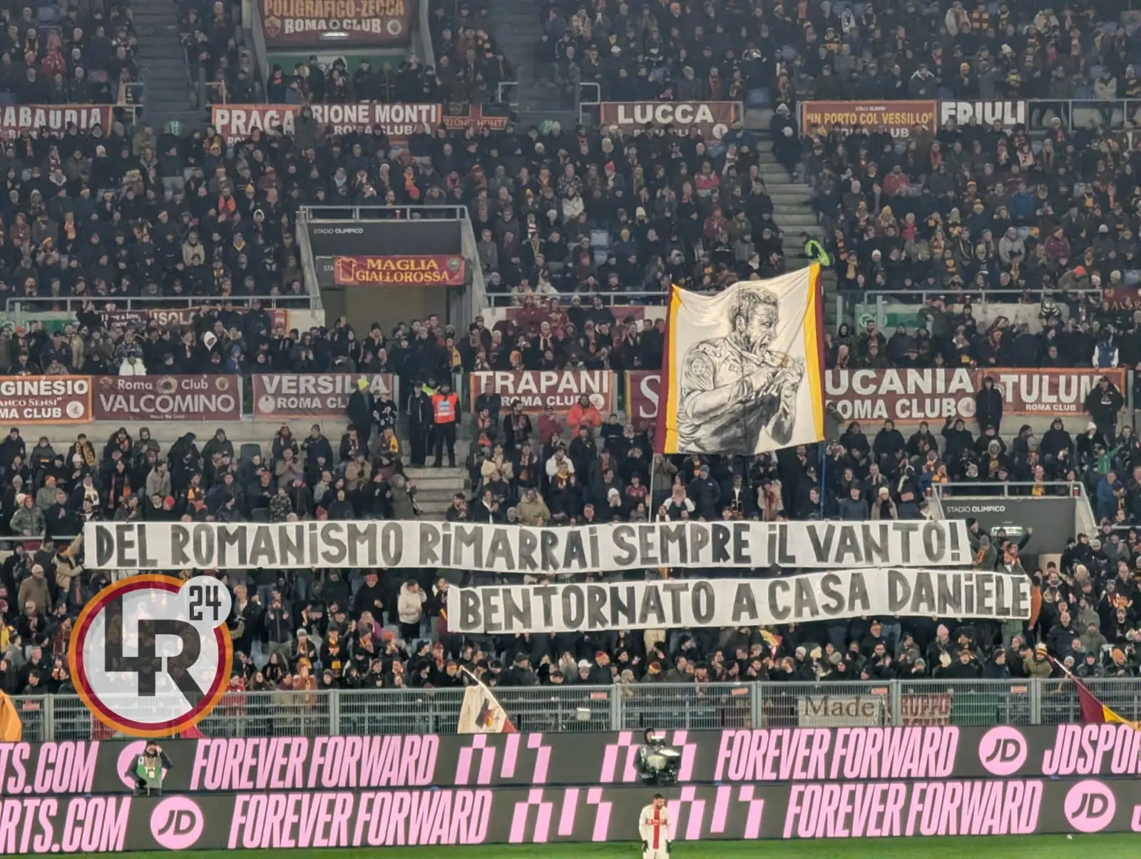 striscione de rossi parterre