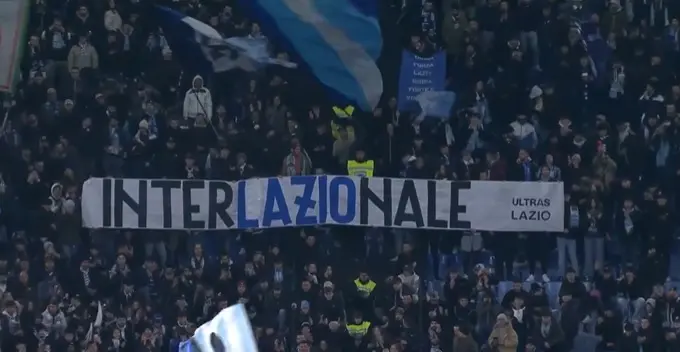 striscione interlazionale