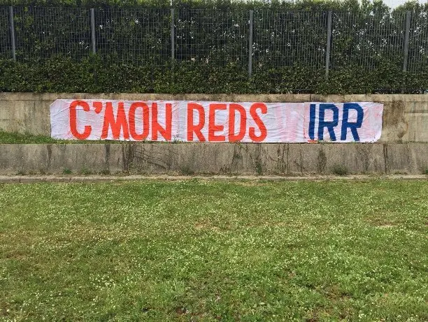 striscione lazio a formello roma liverpool 02052018