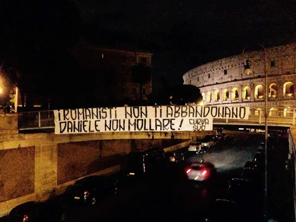 striscione per de sants