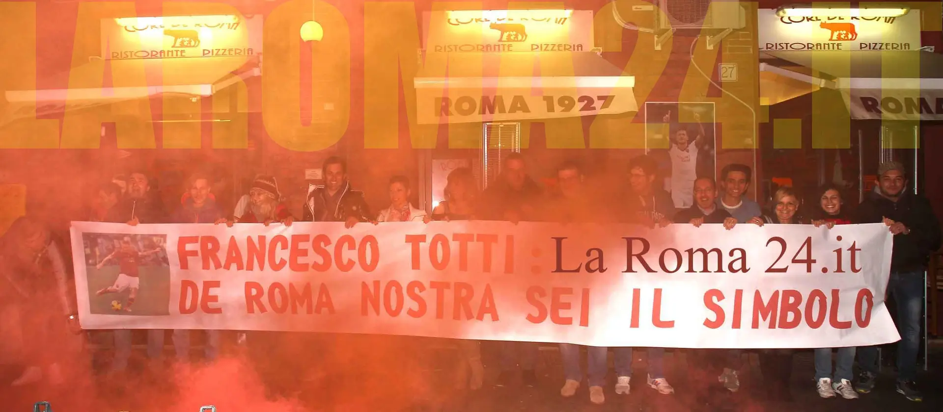 striscione per totti via vetulonia 25 1 14