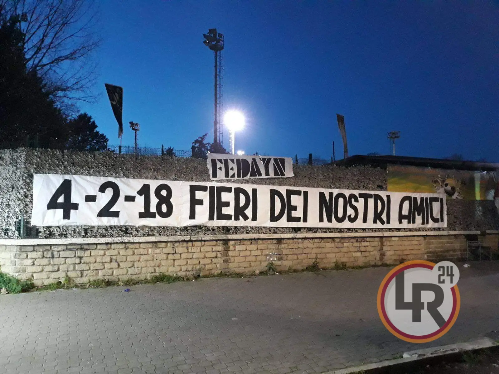 striscione roma benevento