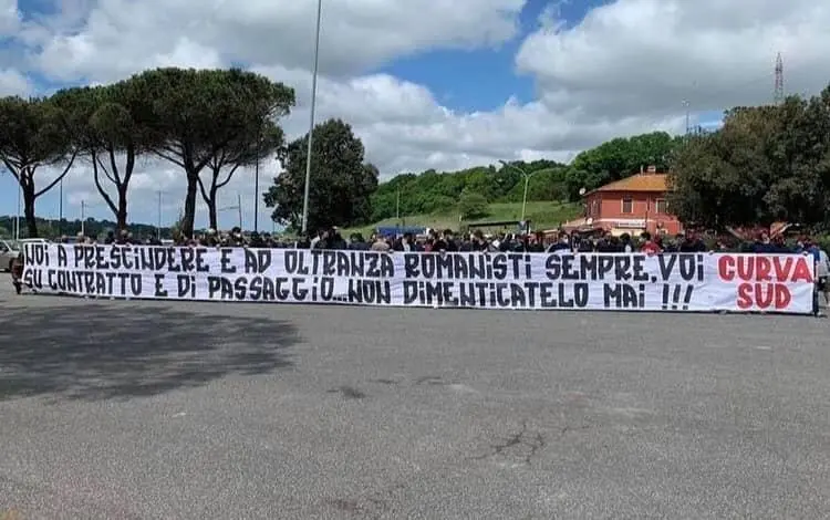striscione trigoria