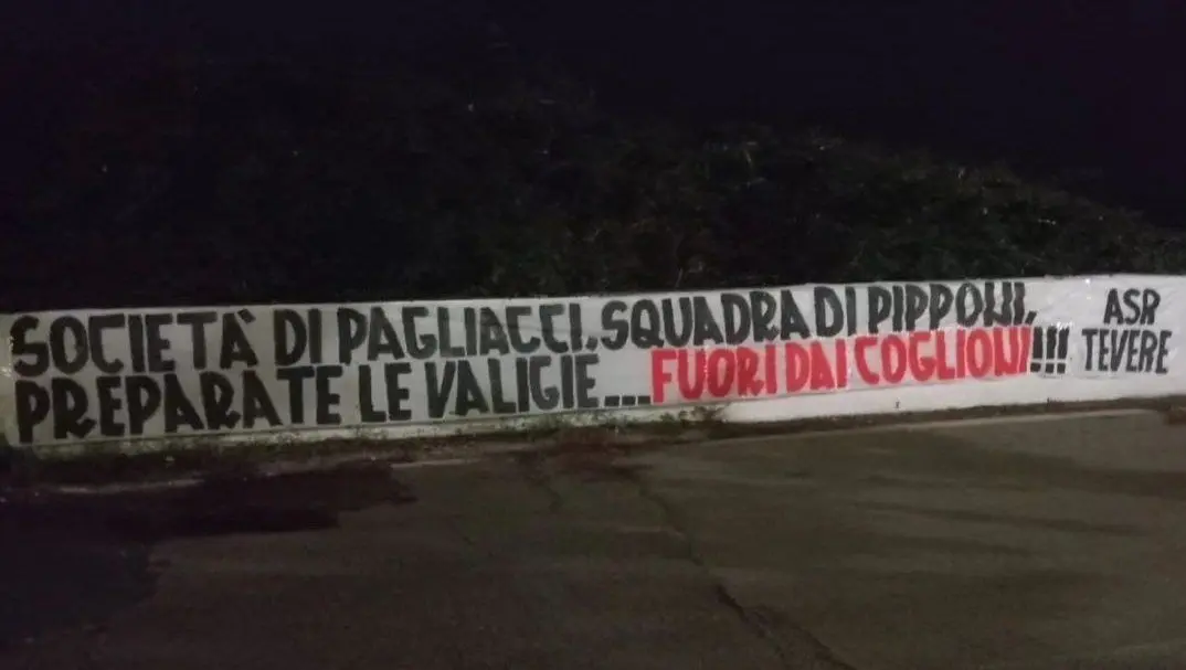 striscione trigoria