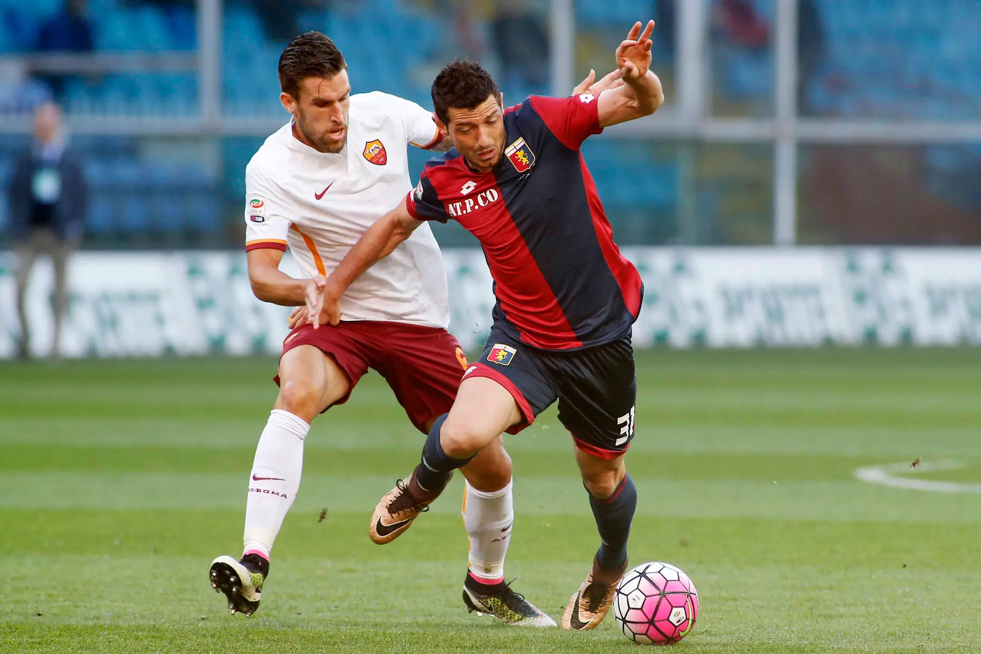 strootman azione genoa roma