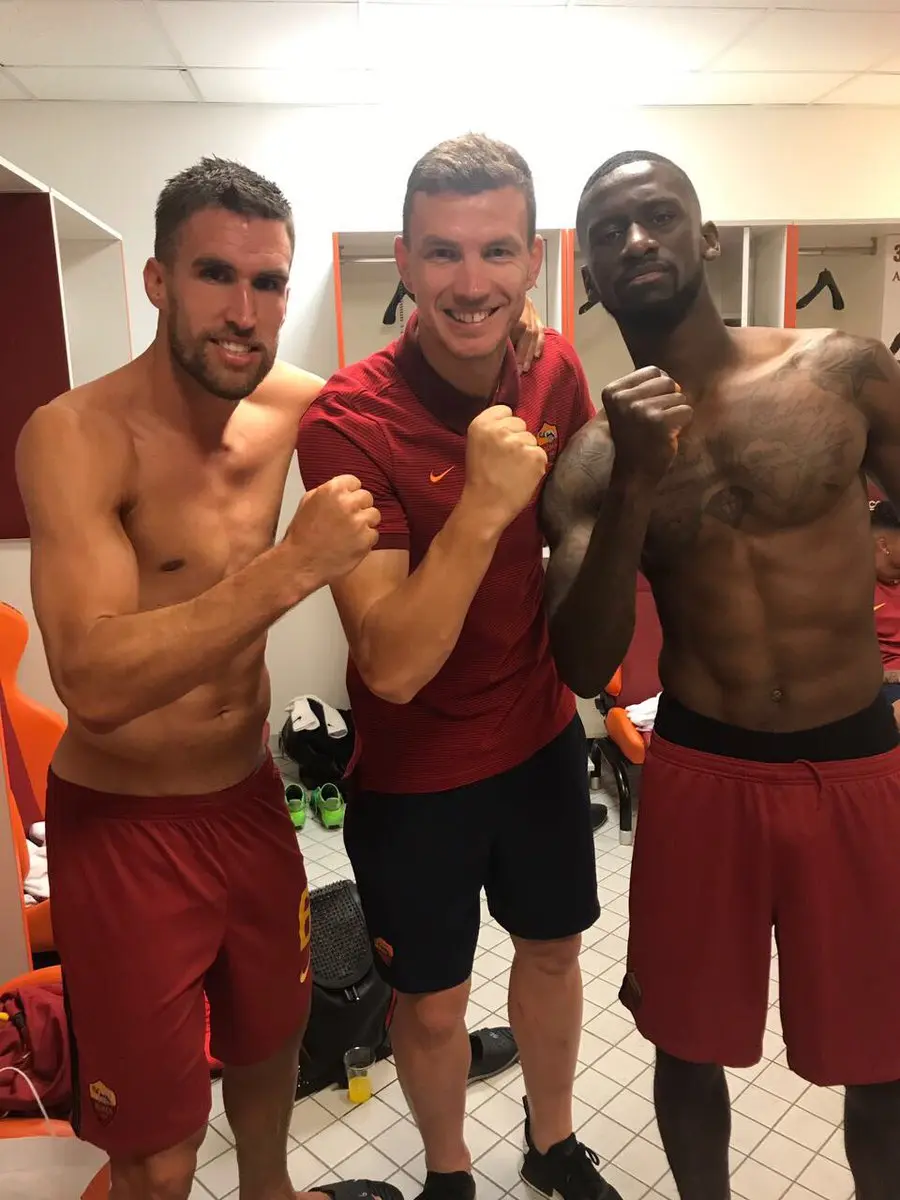 strootman dzeko rudiger spogliatoi