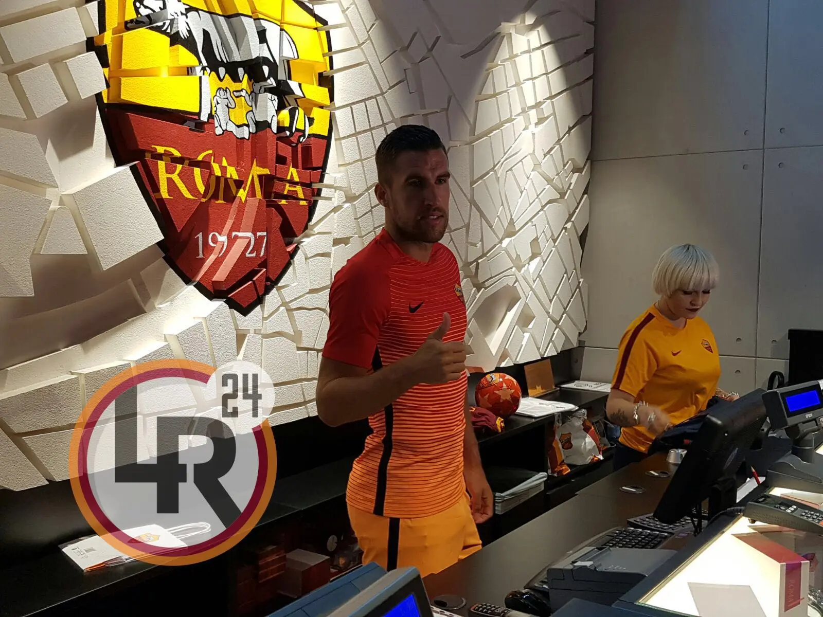 strootman ok terza maglia
